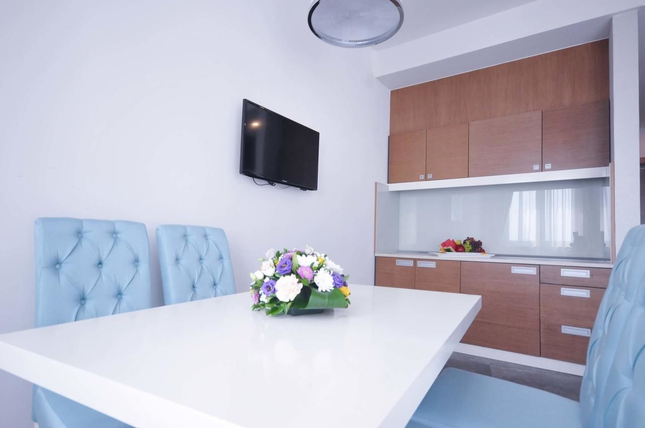 Отель Hotel Bracera Будва